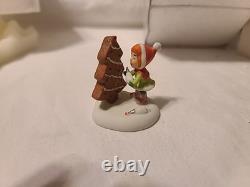 Department 56 North Pole Gingerbread Lane Ginger's Cottage Plus 2 Accessories