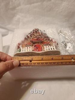 Department 56 North Pole Gingerbread Lane Ginger's Cottage Plus 2 Accessories