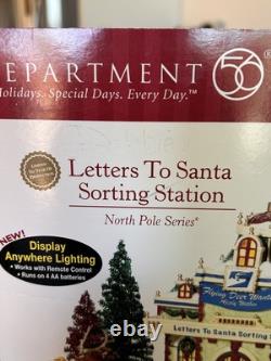 Department 56-North Pole Letters To Santa Sorting Station village Light Up M64M