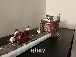 Department 56 North Pole Loading The Sleigh Christmas Village 52732 Set Of 5