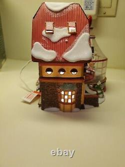 Department 56 North Pole M&M's Candy Factory $56.56773 In EUC