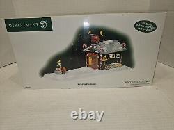 Department 56 North Pole Maintenance North Pole Series 57203 With Bkx Working