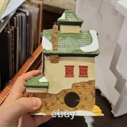 Department 56 North Pole Reindeer Barn Porcelain Hand Painted 1990