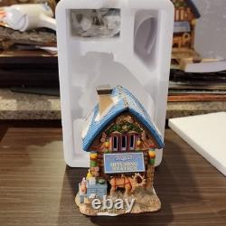 Department 56 North Pole Santa Hitching Station Porcelain House 2018 Ltd