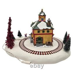 Department 56 North Pole Series #56782 North Pole Commuter Train Station (Works)