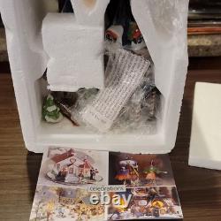 Department 56 North Pole Series Alfie's Toy School Porcelain House 2004