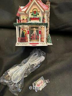 Department 56 North Pole Series Barbie Boutique #56.56739 2001 New in Box
