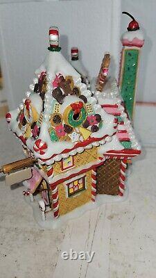 Department 56 North Pole Series Christmas Sweet Shop 30th Anniversary #56.56791