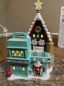 Department 56 North Pole Series Hasbro Easy-bake Bakery Nib 2015