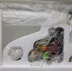 Department 56 North Pole Series Loading The Sleigh #52732 Clean