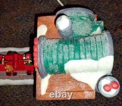 Department 56 North Pole Series Loading the Sleigh Christmas Village Set #52732