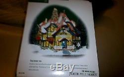 Department 56 North Pole Series Lot of 24 building accessories Heritage village