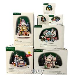 Department 56 North Pole Series Lot of 7 Christmas Village and Accessories