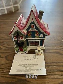 Department 56 North Pole Series Mickey's Pin Traders DISNEY House, 8.18 MINT