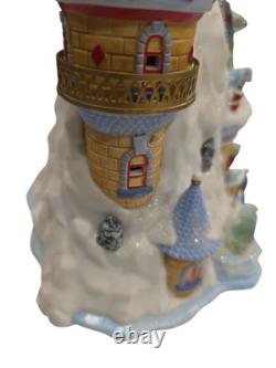 Department 56 North Pole Series Polar Bear Palace No Chips No Cracks Light Works