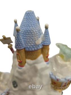 Department 56 North Pole Series Polar Bear Palace No Chips No Cracks Light Works