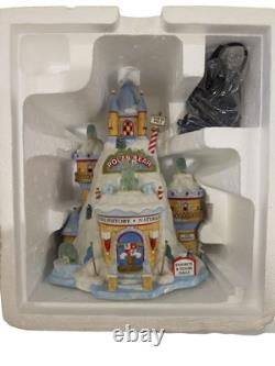 Department 56 North Pole Series Polar Bear Palace No Chips No Cracks Light Works