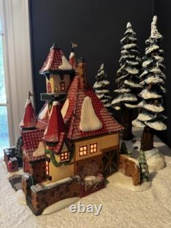 Department 56 North Pole Series Route 1, North Pole Home Of Mr. And Mrs. Claus