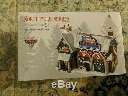 Department 56 North Pole Village Cars Holiday Detail Shop Lit House #4025277