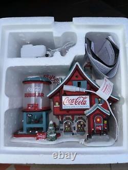 Department 56 North Pole Village Coca-Cola Bubbler Building 6003110