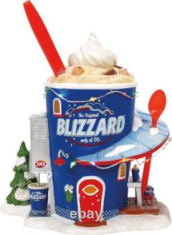Department 56 North Pole Village, Forecasting Blizzard Set of 2 (6014532)