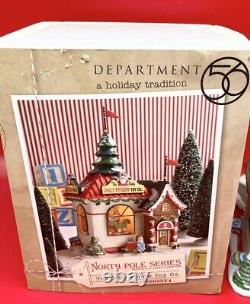 Department 56 North Pole Village Jolly Fellow Toy Co Lit House 4035571