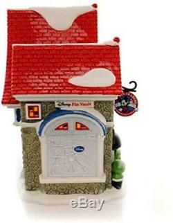 Department 56 North Pole Village Mickey's Pin Traders Lighted House, 8.18, New
