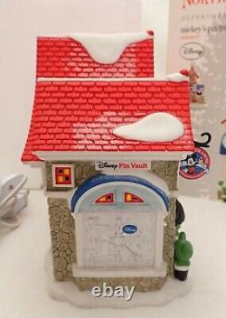 Department 56 North Pole Village Mickey's Pin Traders Lighted House Free Ship