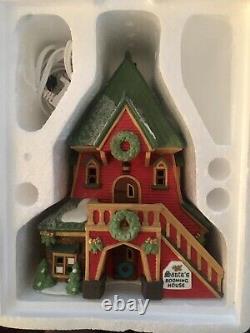 Department 56 North Pole Village Set