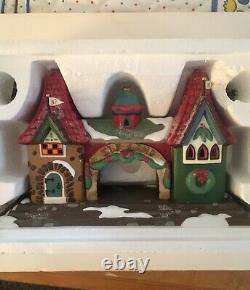 Department 56 North Pole Village Set