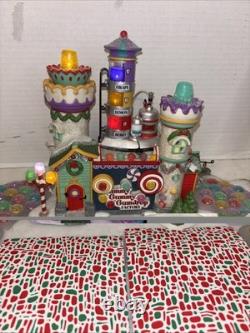 Department 56 North Pole Village Yummy Gummy Gumdrop Factory Lit Building N/box