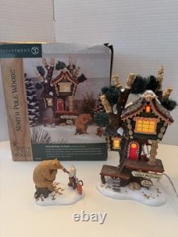 Department 56 North Pole Woods Chisel McTimber Art Studio Set Illuminated with Box