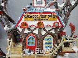 Department 56 North Pole Woods Oakwood Post Office Branch Christmas Village