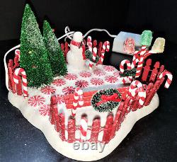 Department 56 PEPPERMINT FRONT YARD Christmas Holiday Candy Cane Decor 55817