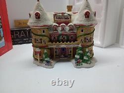 Department 56 Santa Claus Castle North Pole Village Comin' to Town RETIRED VHTF