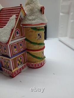 Department 56 Santa Claus Castle North Pole Village Comin' to Town RETIRED VHTF