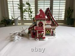 Department 56 Sugar Mountain Lodge #4059383 North Pole READ