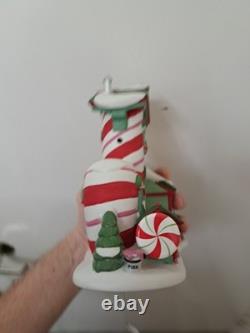 Dept 55 North Pole Candy Striper #6000613 (COMPLETE) North Pole NEVER USED