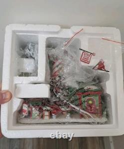 Dept 55 North Pole Candy Striper #6000613 (COMPLETE) North Pole NEVER USED
