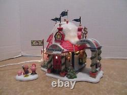 Dept. 56 2006 North Pole Snow Bank#56.56957 & Breaking The Bank Complete