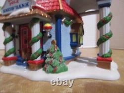 Dept. 56 2006 North Pole Snow Bank#56.56957 & Breaking The Bank Complete