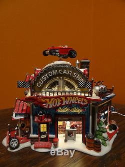 Dept 56 56784 Animated Hot Wheel Custom Car Shop North Pole Christmas Village
