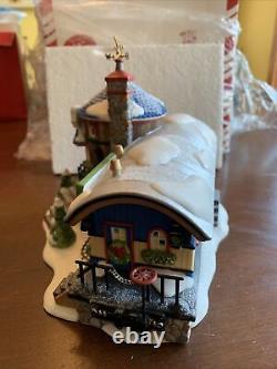 Dept 56 ART'S HOBBIES & CRAFTS North Pole Village 56897