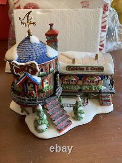 Dept 56 ART'S HOBBIES & CRAFTS North Pole Village 56897