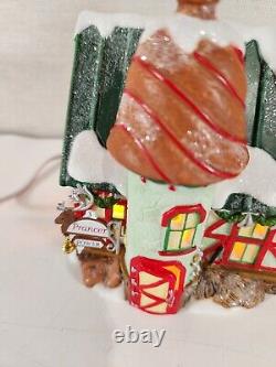 Dept. 56 Christmas North Pole Village Reindeer Stables Prancer & Vixen #805542