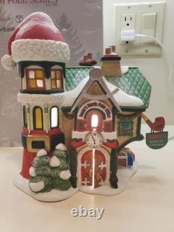 Dept 56 Christmas Santa's North Pole Office #4036540 NORTH POLE/ EUC