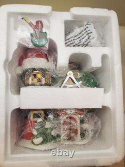 Dept 56 Christmas Santa's North Pole Office #4036540 NORTH POLE/ EUC