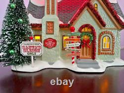 Dept 56 Christmas The North Pole House NOS Lighted Ceramic Collectible- Rare