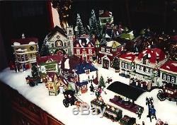 Dept 56 Dickens Village and North Pole Village Excellent Condtion