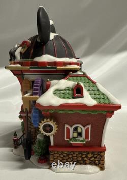 Dept 56 Disney Mickey Mouse Watch Factory North Pole Series 2006 Retired 56.951